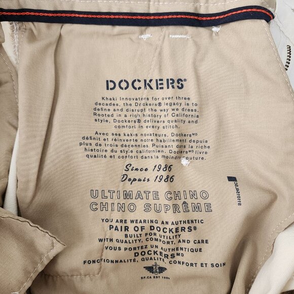 Dockers Mens Straight Fit White Khaki Chino Pants 32x32 Classic Office Slim NWT - Picture 13 of 16